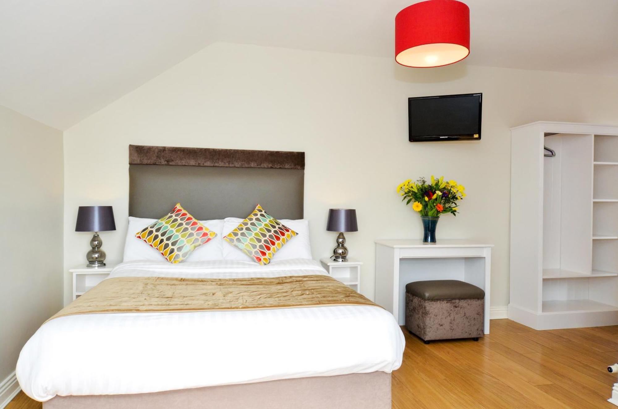 Quadruple Room,1279549042:JPEG